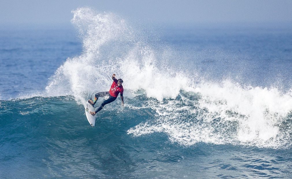 Frederico Morais eliminado na etapa francesa de surf