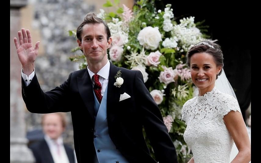 Pippa Middleton batiza filha mais nova e Kate e William marcam presença