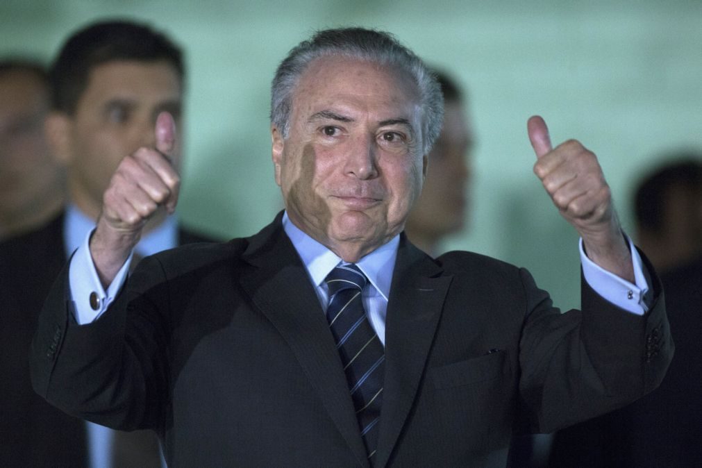 Michel Temer com apoio de 251 deputados escapa de processo que poderia custar-lhe o cargo