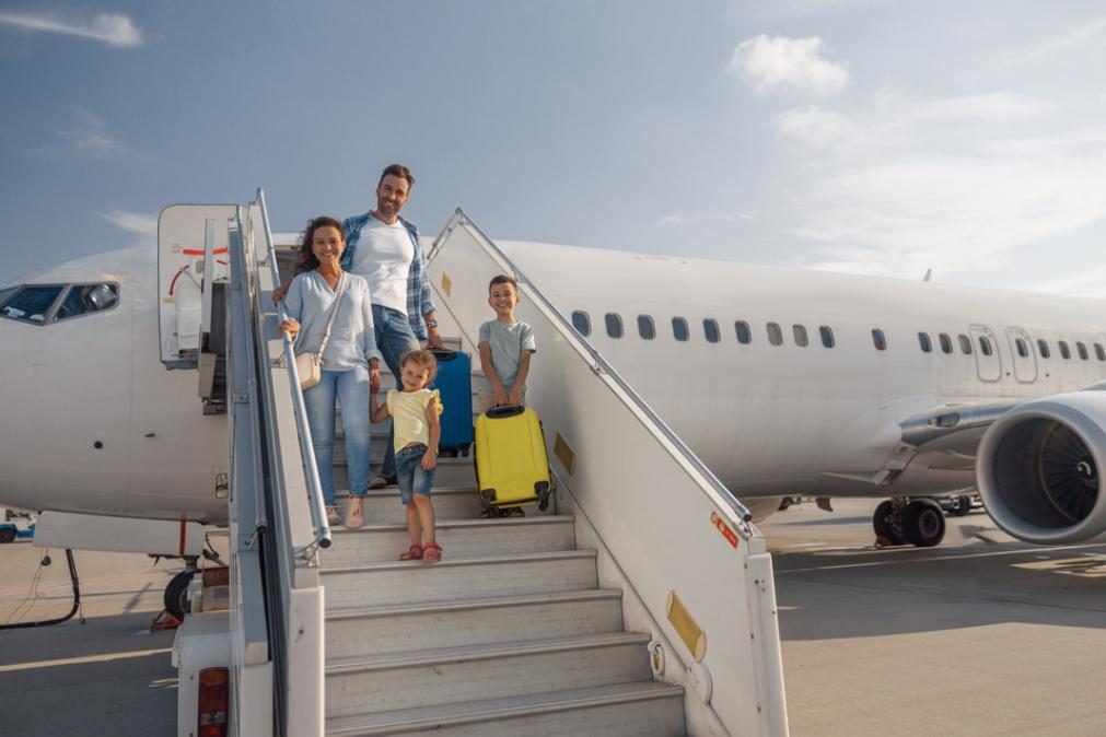 Esta peça de roupa, muito popular entre os viajantes, nunca deve ser usada nos aviões