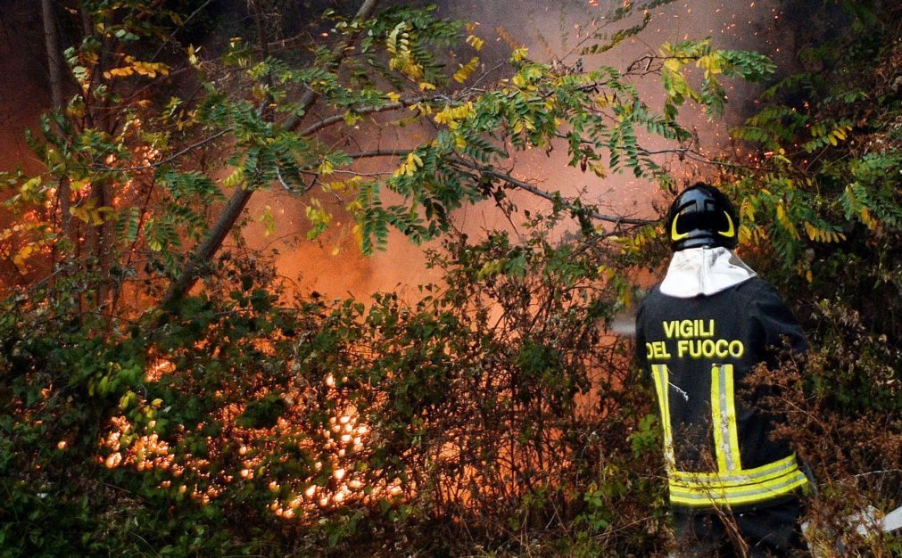 Itália recebe ajuda da Suiça e Croácia para combater incêndios no norte do país