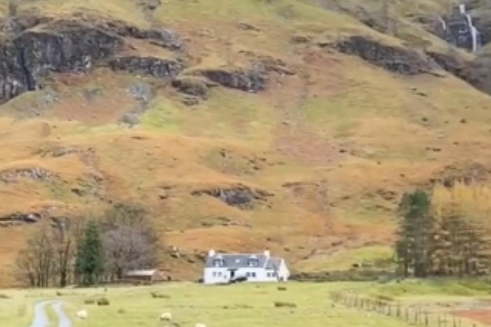 Conheça a casa mais isolada do mundo onde não há vizinhos a muitos quilómetros de distância