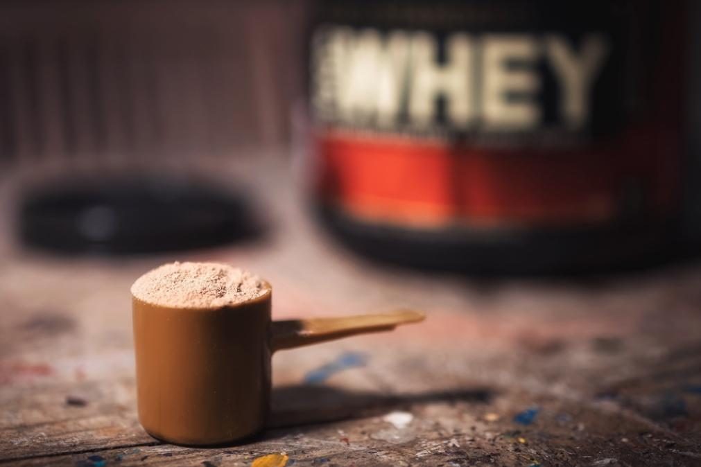 Whey protein: 7 ideias erradas em que tem de deixar de acreditar