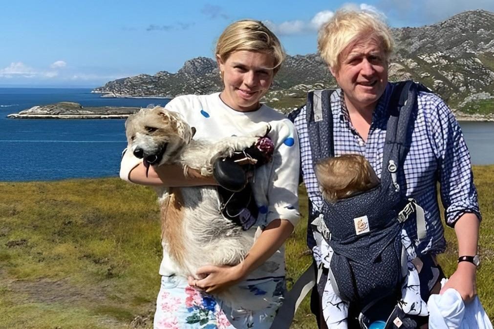 Carrie Symonds sofre com gravidez do 8.º filho de Boris Johnson