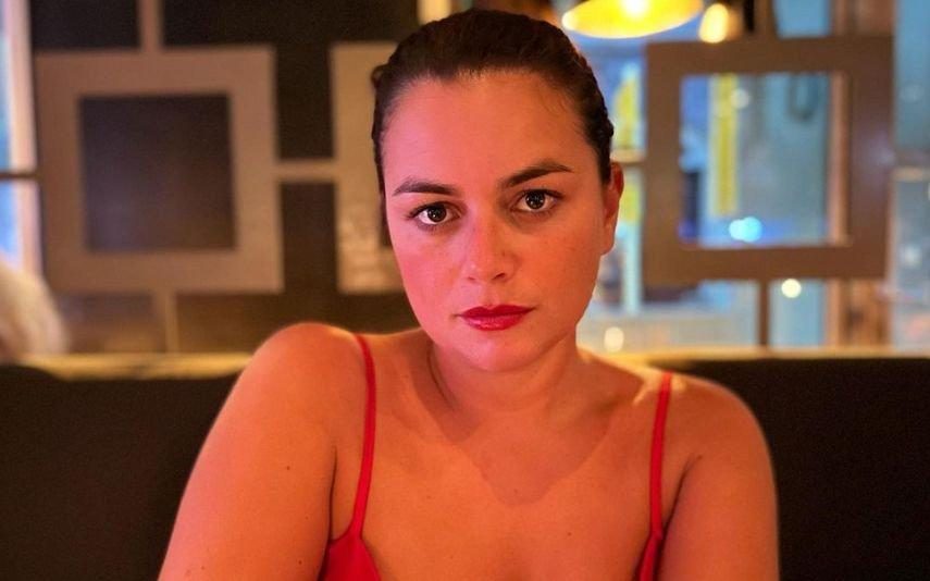 Ana Guiomar Faz topless e recebe pedido bastante atrevido