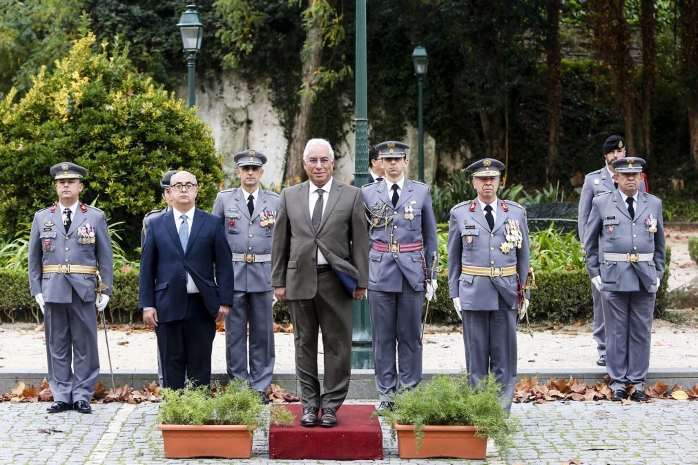 Costa garante que há tempo para fazer mudança do Infarmed «a contento de todos»