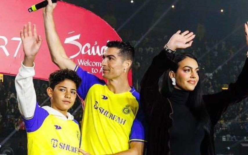 Cristianinho Assina pelo Al Nassr! Filho de Cristiano Ronaldo vai ser o número 7