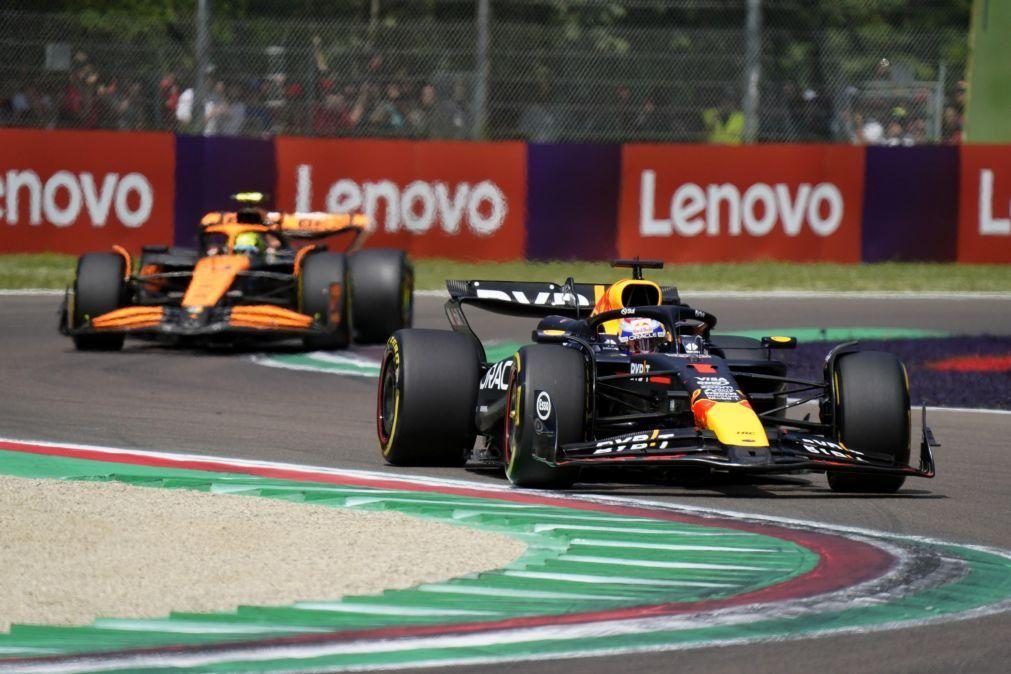 Verstappen vence Grande Prémio da Emilia Romagna e alarga vantagem no Mundial