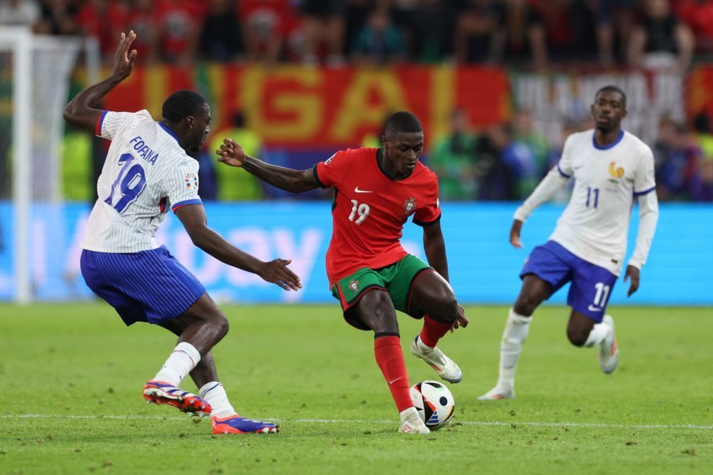 Portugal eliminado pela França nos penáltis nos quartos de final