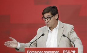 Catalunha começa investidura de governo socialista sob ameaças de Puigdemont