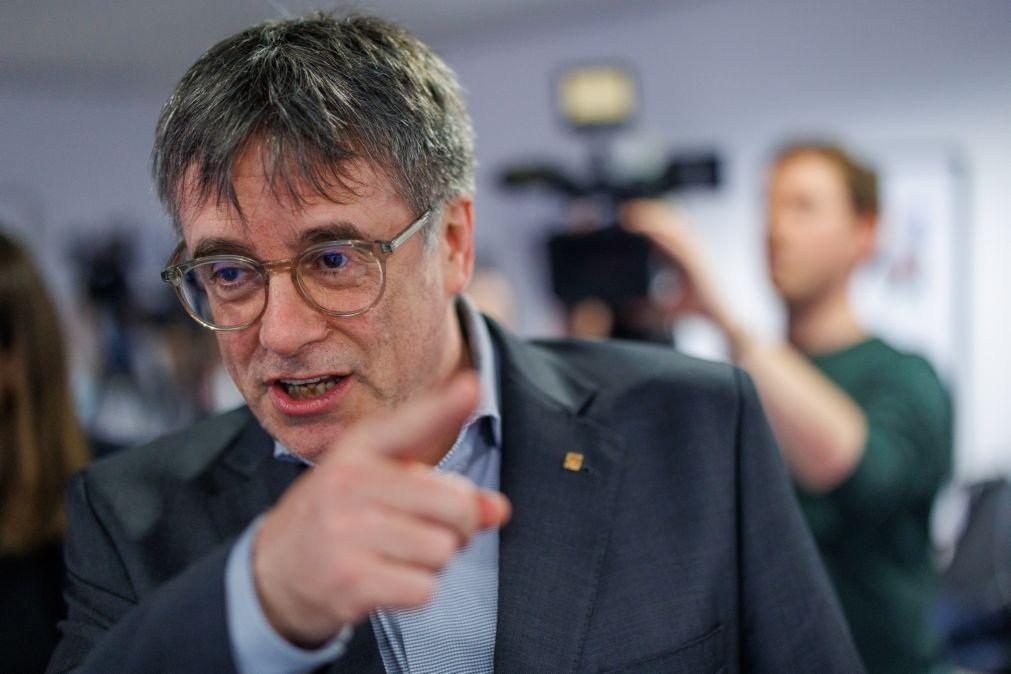 Puigdemont regressou hoje a Espanha e arrisca detenção