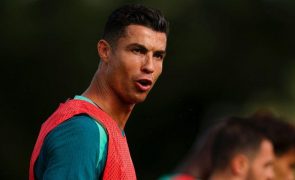 Cristiano Ronaldo Funcionário raspa Bugatti de dez milhões de euros