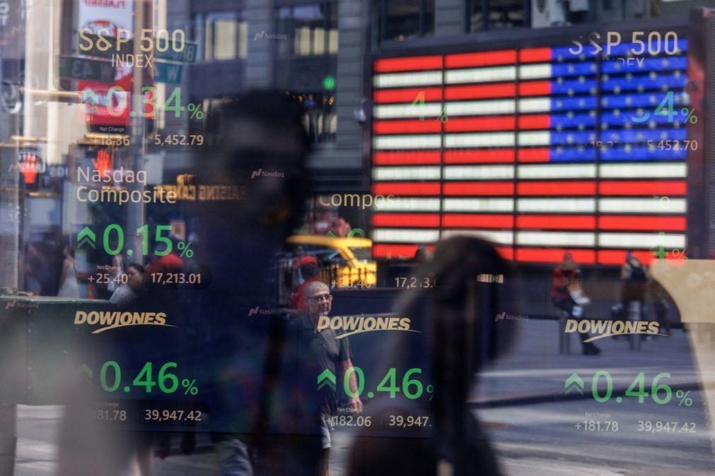 Wall Street fecha em alta graças à tendência de baixa da inflação