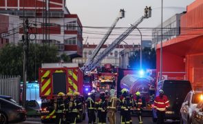 PJ investiga origem do Incêndio que destruiu mais de 200 carros no Prior Velho em Lisboa