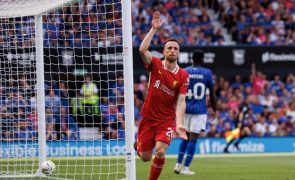 Diogo Jota abre caminho à vitória do Liverpool em Ipswich