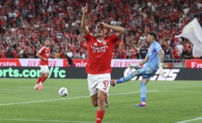 Benfica vence Casa Pia com segunda parte dominadora