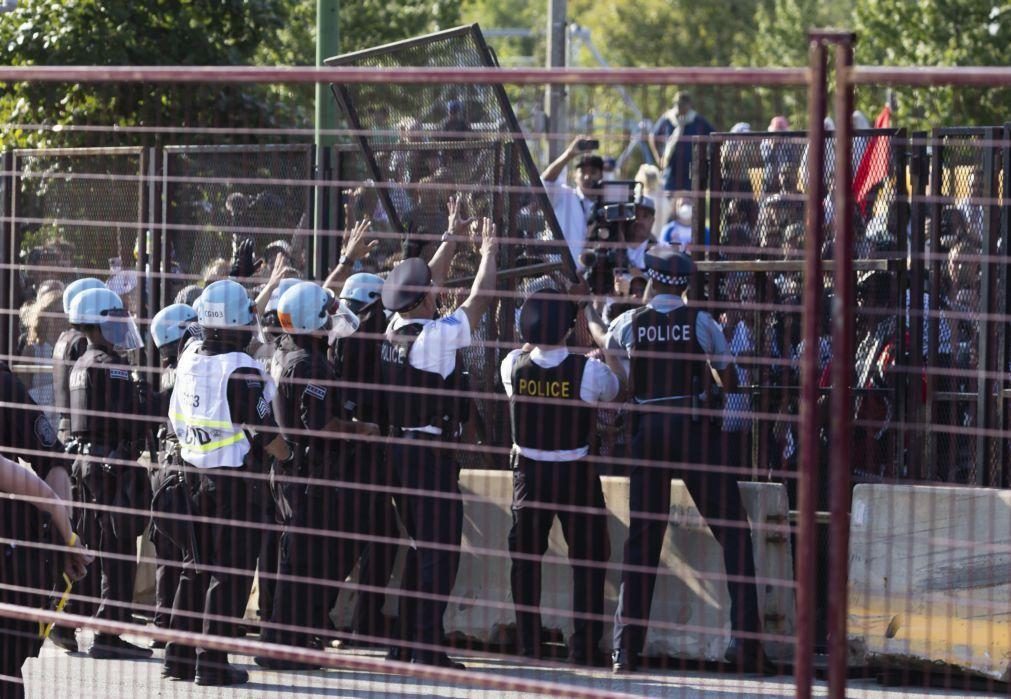 Detidas 13 pessoas em Chicago durante protestos junto à Convenção Democrata em Chicago, EUA