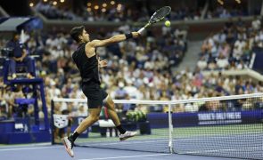 Carlos Alcaraz na segunda ronda do US Open após derrotar australiano Li Tu