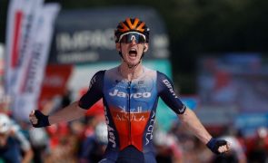 Irlandês Eddie Dunbar vence 11.ª etapa da Vuelta, O'Connor preserva liderança