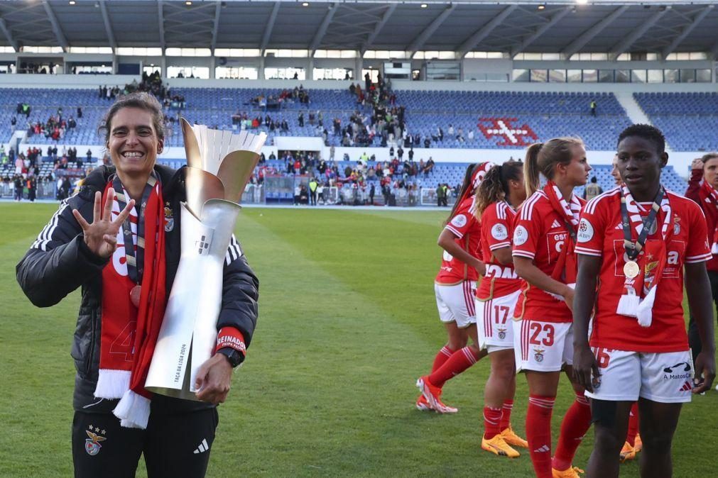 Patão candidata a melhor treinadora de futebol feminino a nível internacional