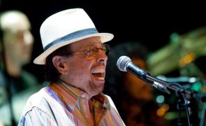 Músico brasileiro Sérgio Mendes morre aos 83 anos