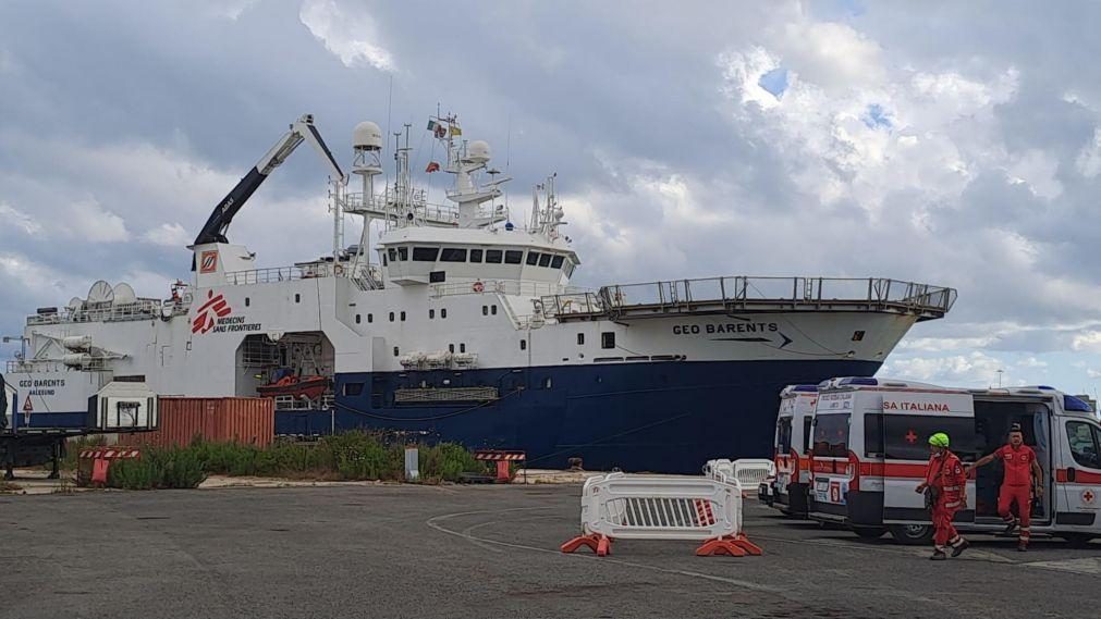 Justiça italiana suspende bloqueio de navio da Médicos Sem Fronteiras