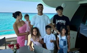 Cristiano Ronaldo Filhos não vão estudar em Portugal: 