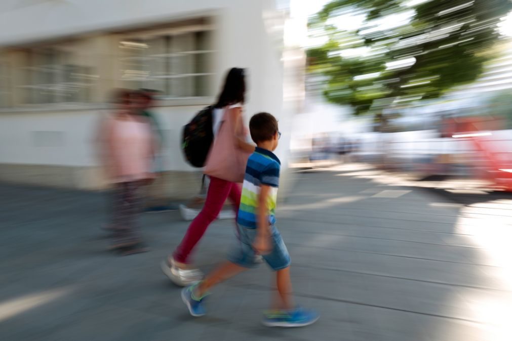 Seis crianças esfaqueadas por colega em escola de Azambuja