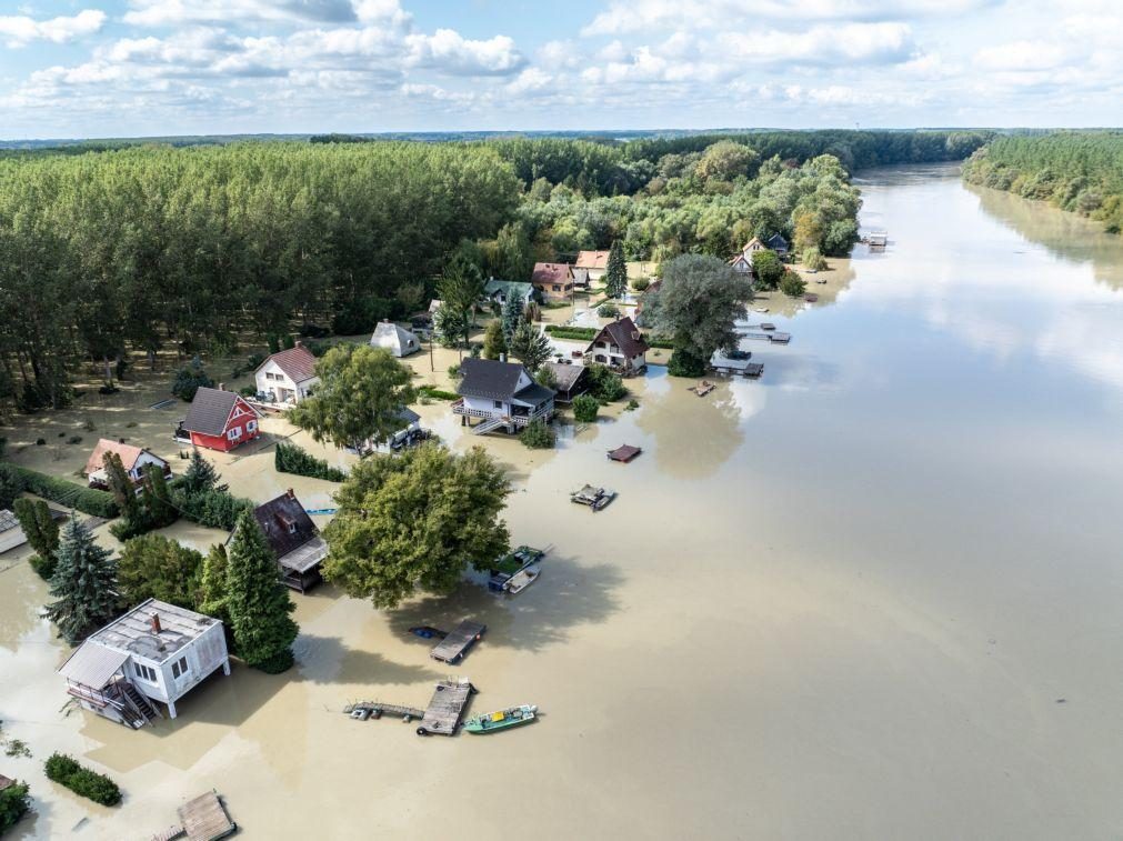 Mais duas mortes na Polónia elevam para 21 total de vítimas da tempestade Boris na Europa