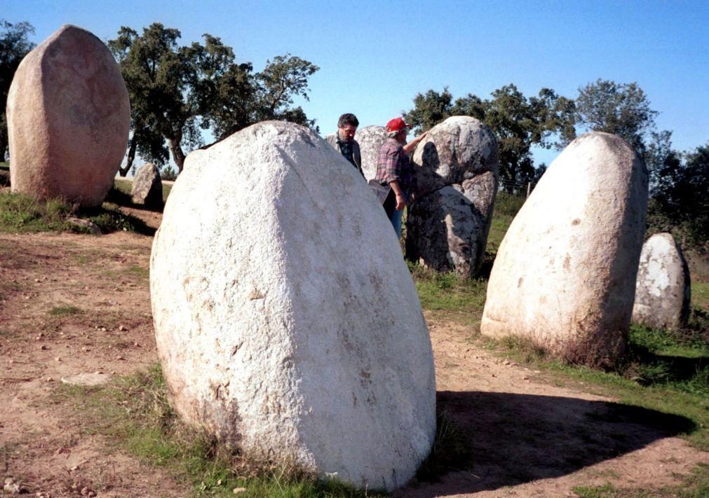 Cromeleque dos Almendres em Évora reabre com novas regras de visita