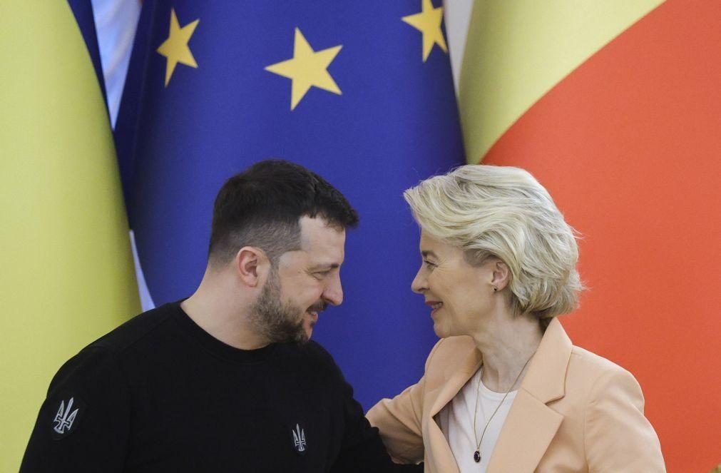 Von der Leyen chega à Ucrânia para prometer apoio quando UE prepara novo empréstimo