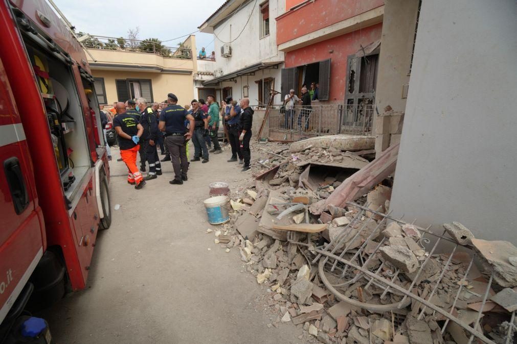 Sobe para quatro o número de mortos em queda de edifício em Itália