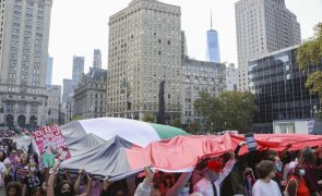 Palestinianos e judeus marcham em Nova Iorque pelo fim 