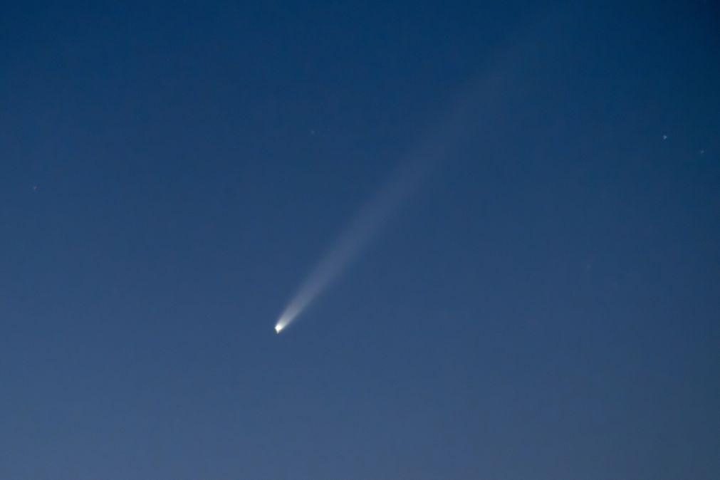 Cometa vai poder ser visto no domingo a olho nu em Portugal