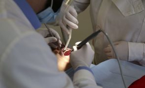 Estudo revela que Portugal perdeu número recorde de médicos dentistas