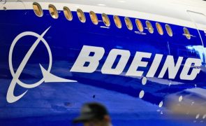 Boeing e sindicatos chegam a acordo de princípio e põem fim à greve