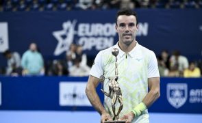 Tenista Roberto Bautista-Agut volta a vencer um torneio e vai reentrar no top-50