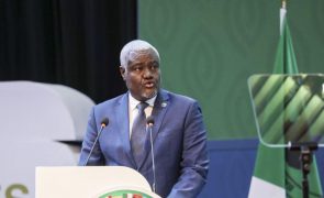 Presidente da Comissão da União Africana pede 