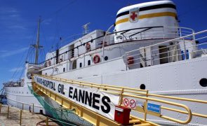 Navio-museu Gil Eannes volta aos estaleiros de Viana do Castelo para manutenção