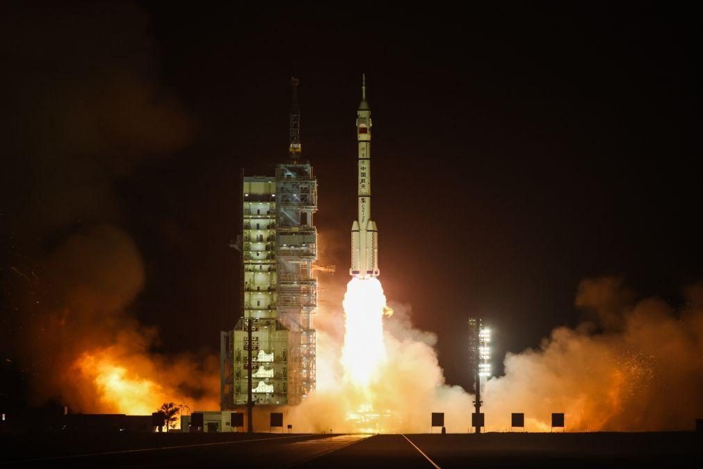 China finaliza preparativos para lançamento da missão tripulada Shenzhou-19