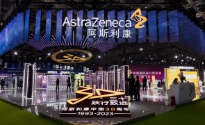 AstraZeneca diz que chefe da filial na China foi colocado sob investigação