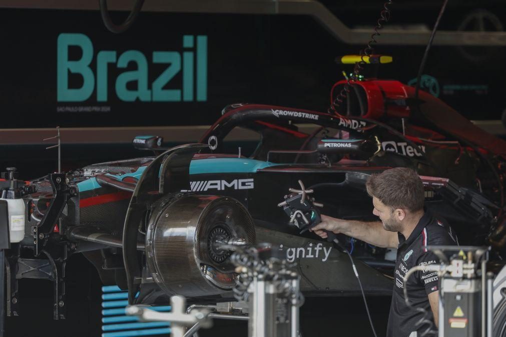 Qualificação para o GP do Brasil de Fórmula 1 adiada para domingo devido à chuva