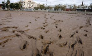 Valência fecha acessos a dez localidades em dia em que é esperada mais chuva