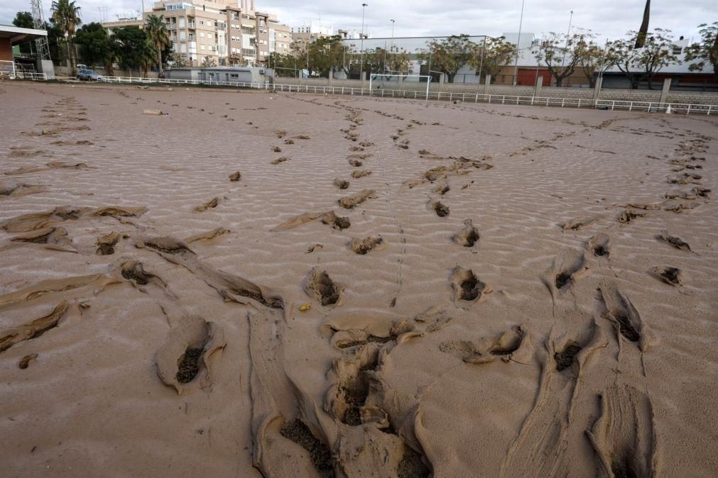 Valência fecha acessos a dez localidades em dia em que é esperada mais chuva