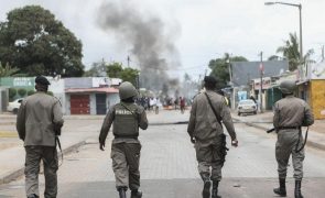 África do Sul reabre fronteira com Moçambique após fechá-la devido aos protestos