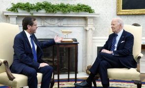 Biden procura Herzog para trégua em Gaza antes da chegada de Trump