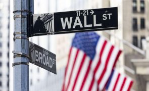 Wall Street fecha sem rumo face a bom número da inflação e baixa de tecnológicas