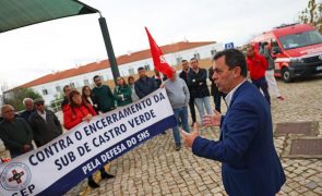 Protesto junta 30 pessoas contra fecho de urgência de Castro Verde