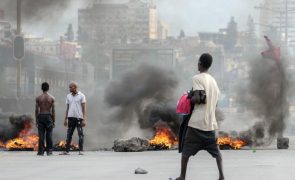 Hospital de Maputo pede que deixam passar médicos e a doação de sangue