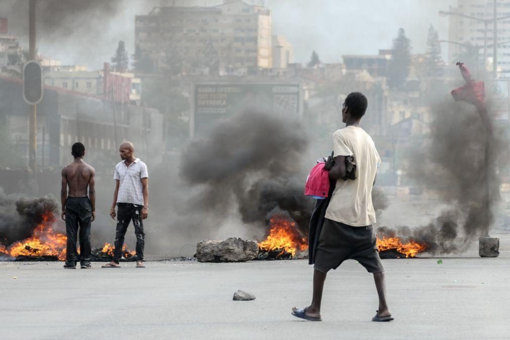 Fuga de mais de 1.500 reclusos de cadeia de Maputo faz 33 mortos